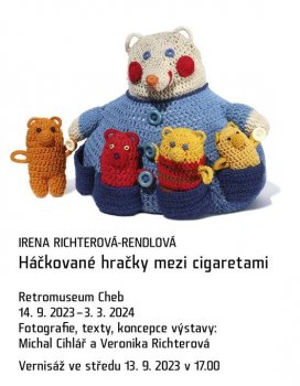 Photo Irena Richterová, Háčkované hračky mezi cigaretami - POKRAČOVÁNÍ z 13.9.